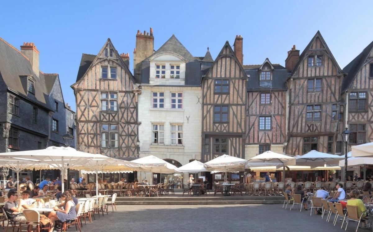Charme D'Ancien Au Coeur De Vieux-Tours Apartment Exterior photo