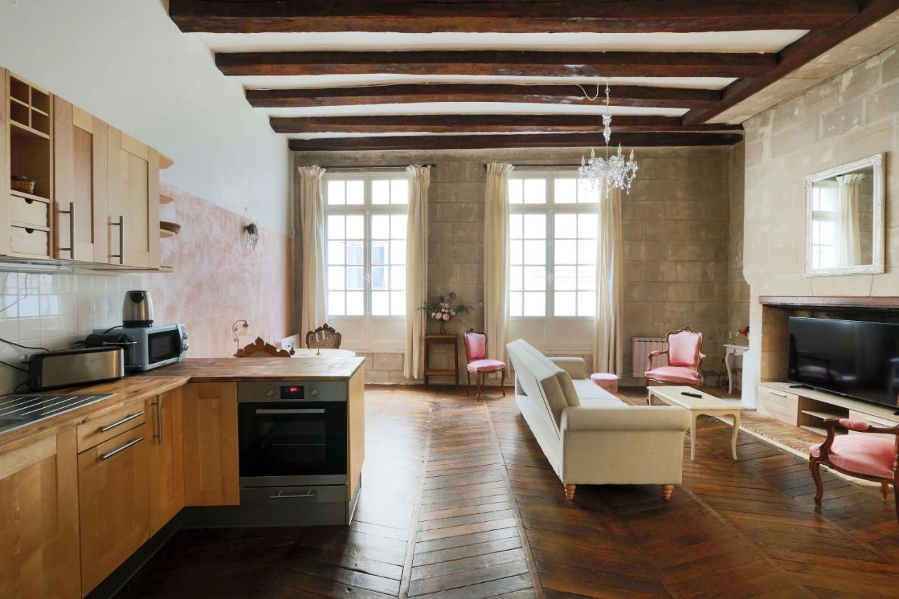Charme D'Ancien Au Coeur De Vieux-Tours Apartment Exterior photo